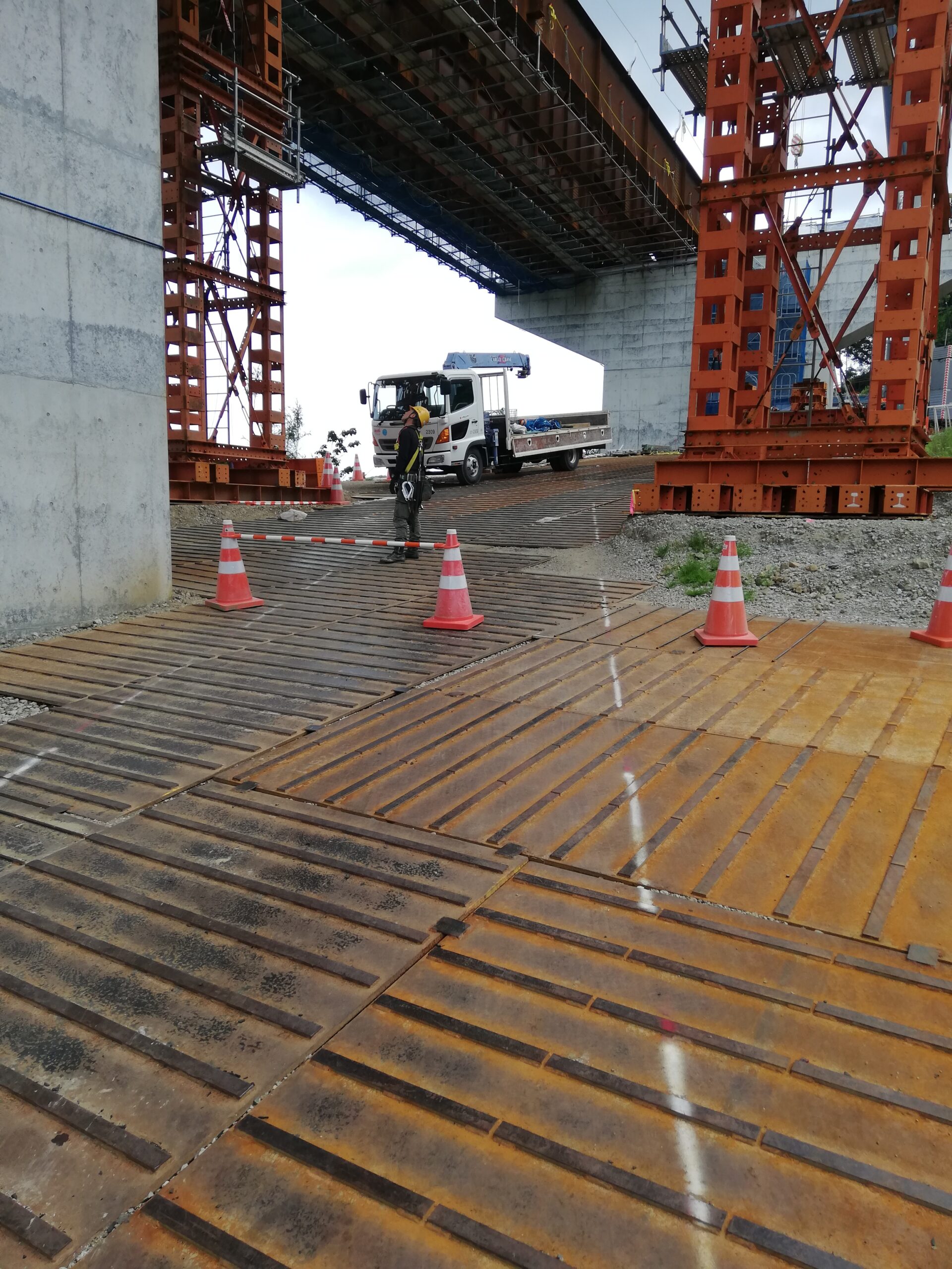 橋梁工事 仮設搬入路