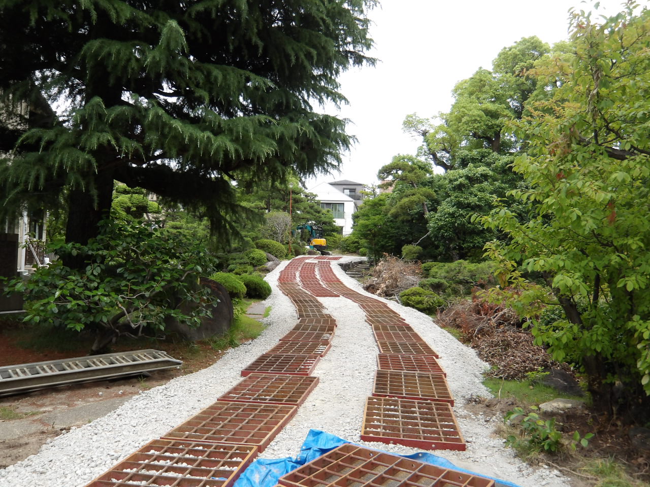 松山地区 仮設通路