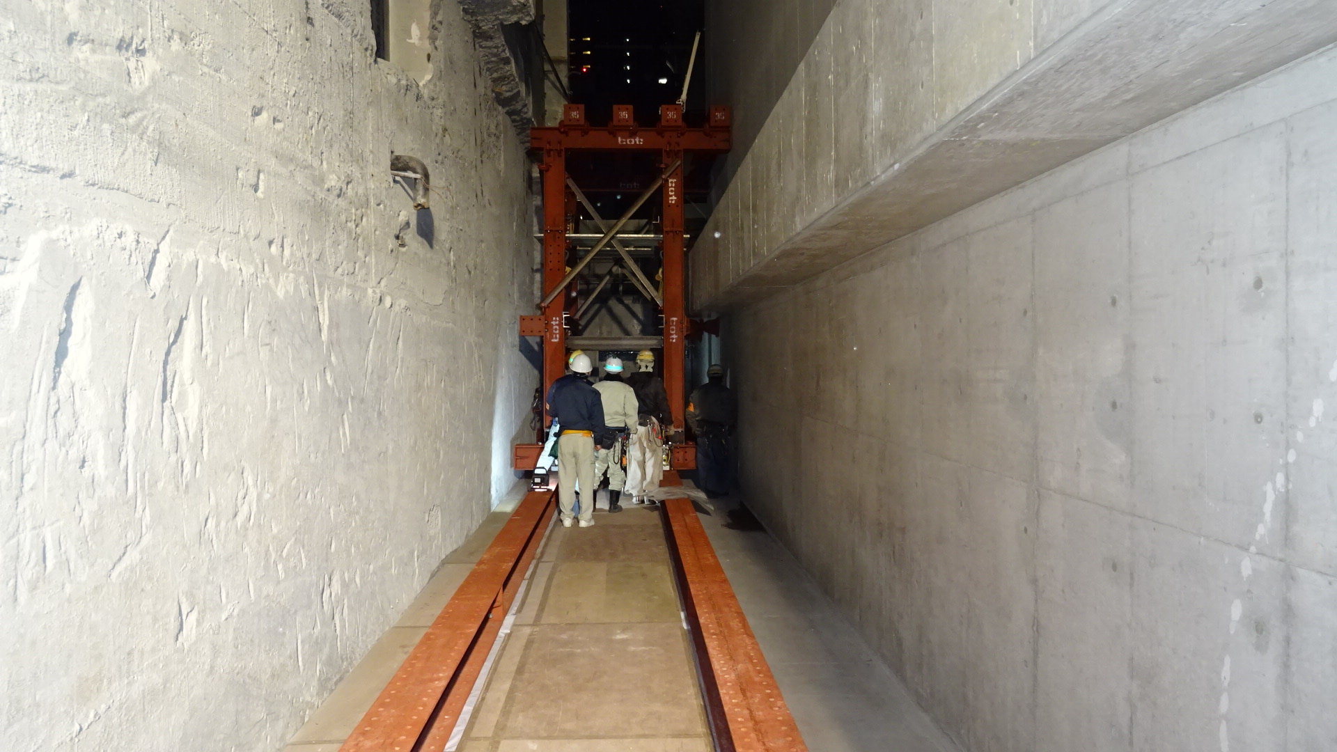 大阪府庁本館 搬送経路